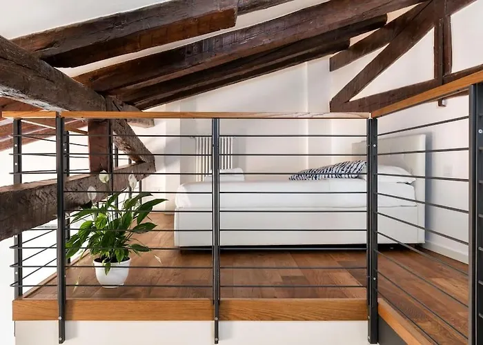 Guggenheim Luxury Suites By Bricola Apartments